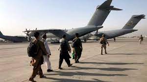 Afghanistan: UK and Taliban in talks over further evacuations