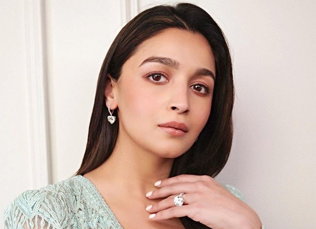 Alia Bhatt shines bright in her latest pictures on Instagram, fans call her ‘santoor mummy’ after Raha's birth