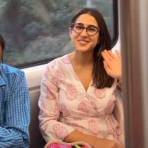 Sara Ali Khan dons plain kurta as she heads for shoot in metro train